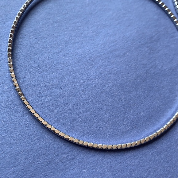 2 Pairs of Hoops - Picture 3 of 5